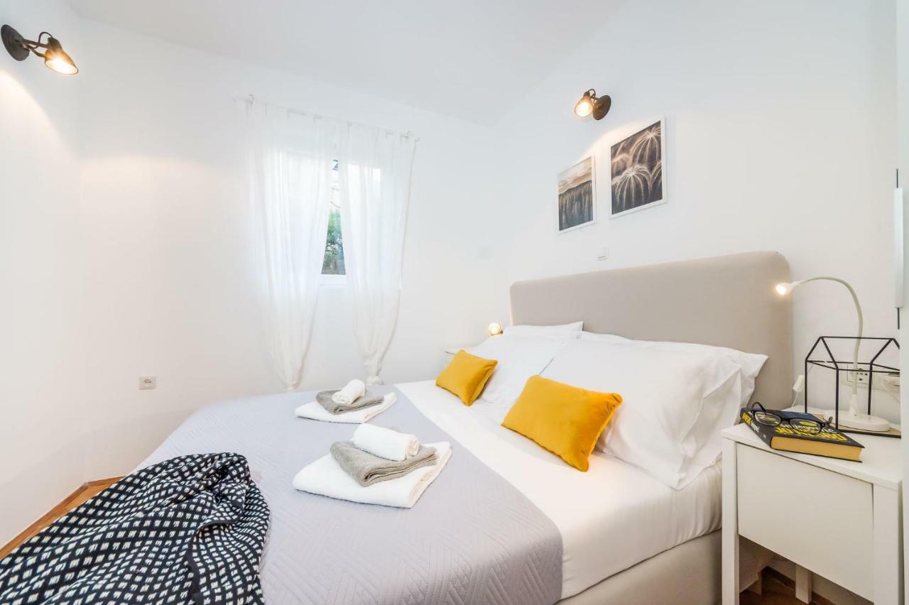 Sestrice Apartment Drage Exterior photo