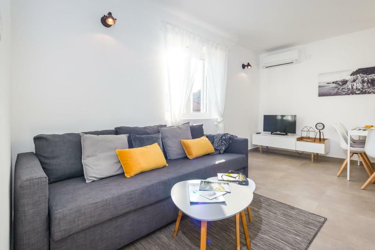 Sestrice Apartment Drage Exterior photo